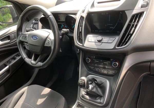 Ford Kuga cena 59900 przebieg: 85000, rok produkcji 2019 z Miłosław małe 232